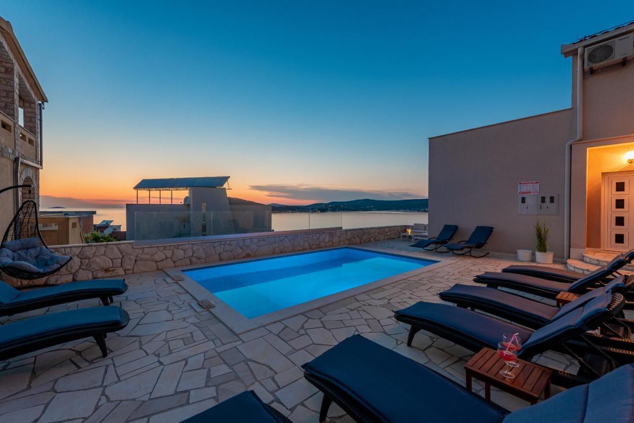 Villa Mona Apartments Razanj Exterior photo