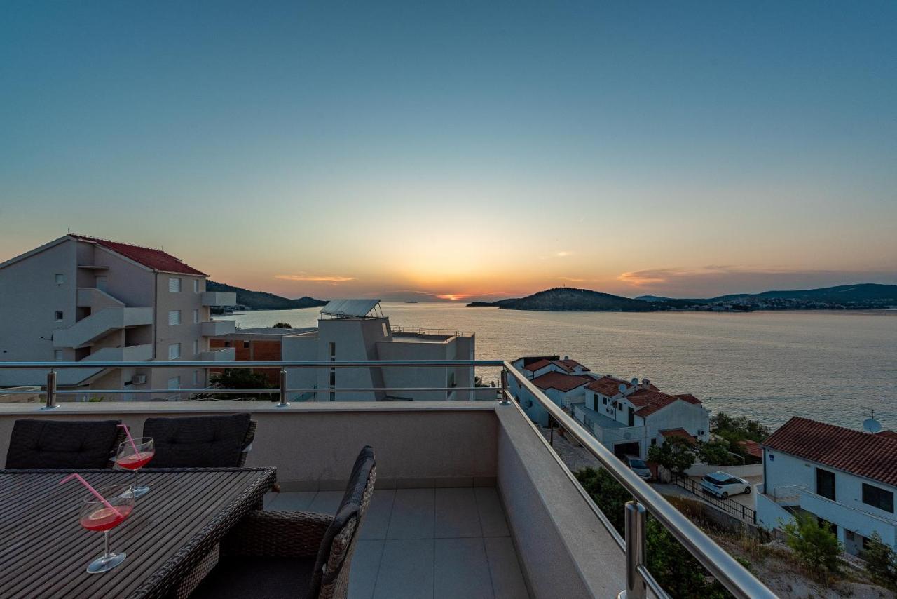 Villa Mona Apartments Razanj Exterior photo