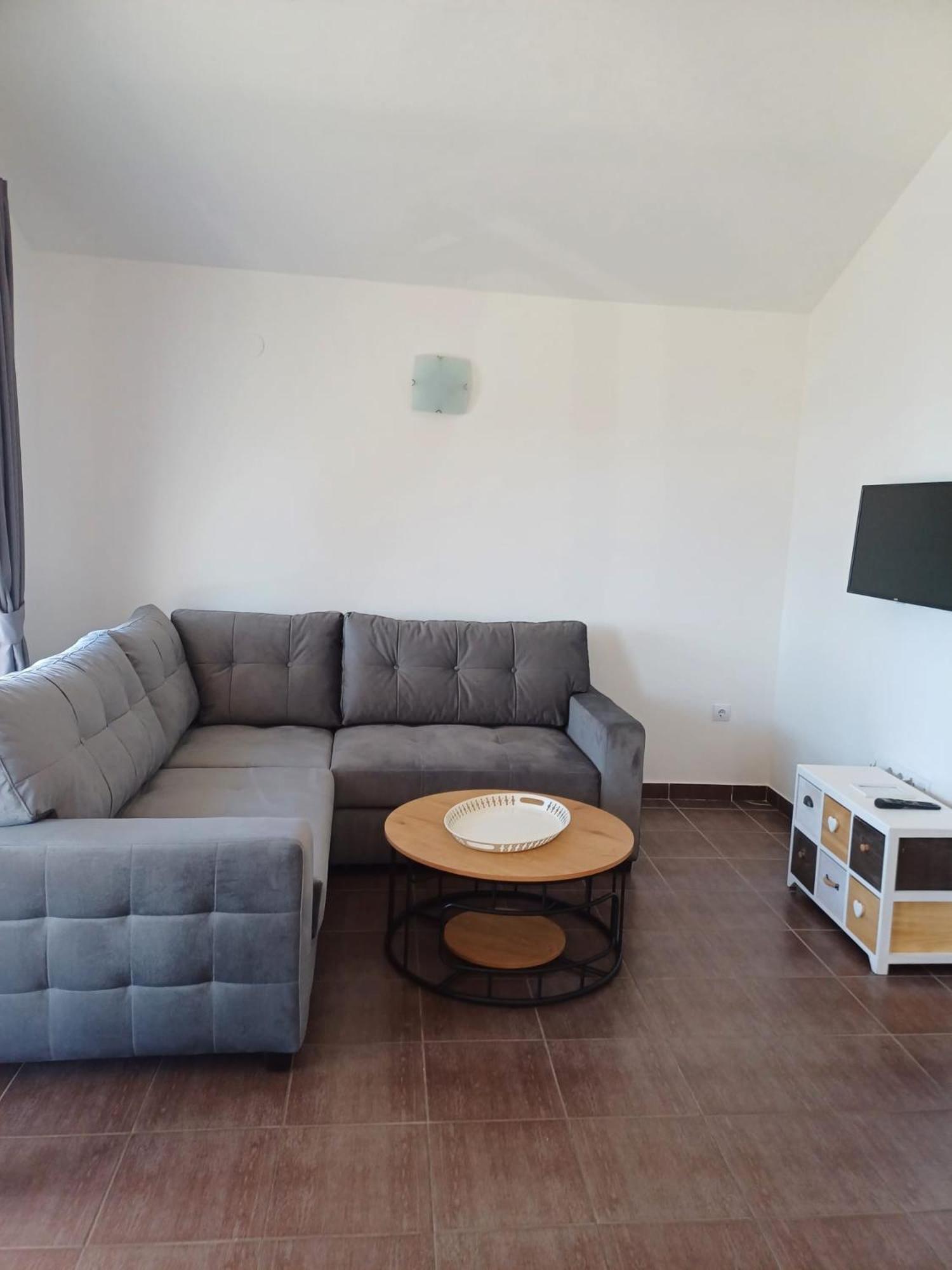 Villa Mona Apartments Razanj Exterior photo